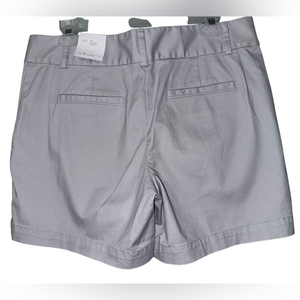 ⚡️NWT LOFT The Rivera Short Light Gray Women's Bermudas Size 8 - Picture 2 of 3